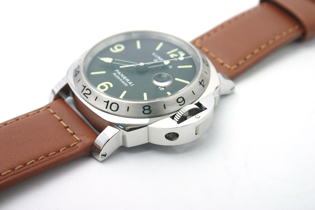 腕時計ケースサイズのおすすめは 適正や目安 選び方や測り方など 腕時計が好き